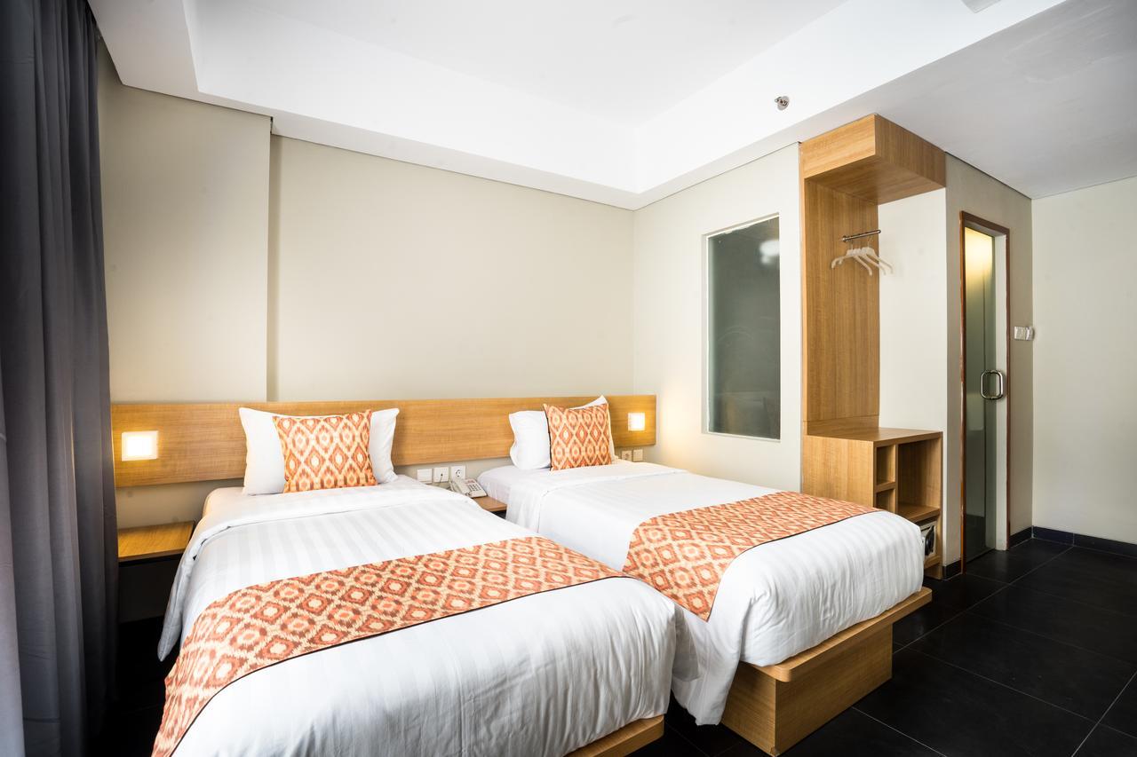 Maple Hotel Grogol Jakarta Eksteriør billede